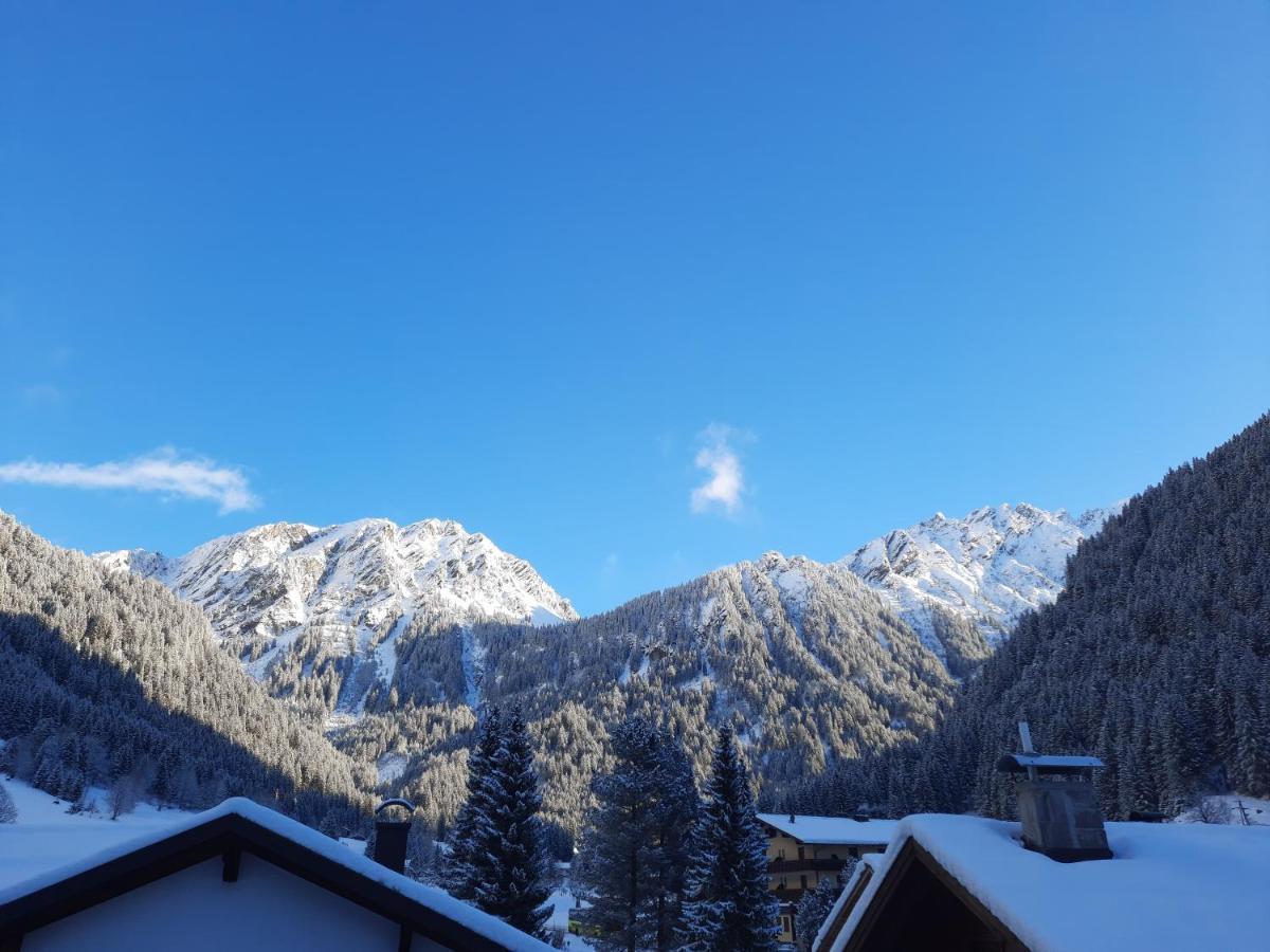 Valbella Bed & Breakfast Partenen Bagian luar foto