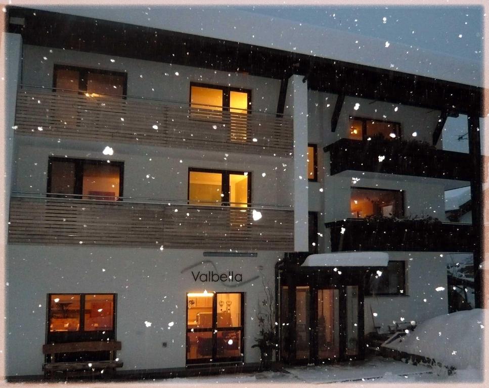 Valbella Bed & Breakfast Partenen Bagian luar foto