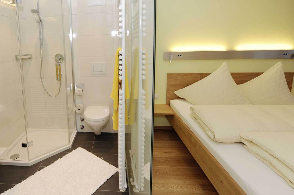 Valbella Bed & Breakfast Partenen Bagian luar foto