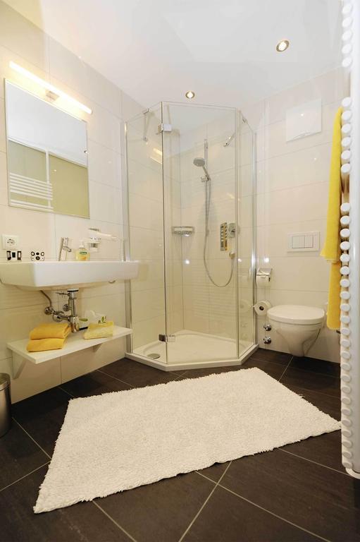 Valbella Bed & Breakfast Partenen Ruang foto