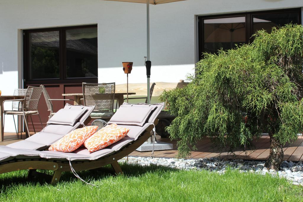 Valbella Bed & Breakfast Partenen Bagian luar foto