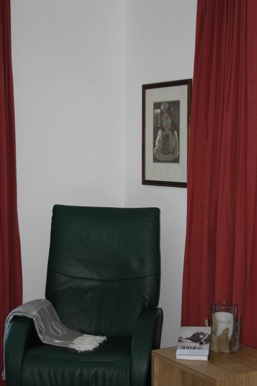 Valbella Bed & Breakfast Partenen Bagian luar foto