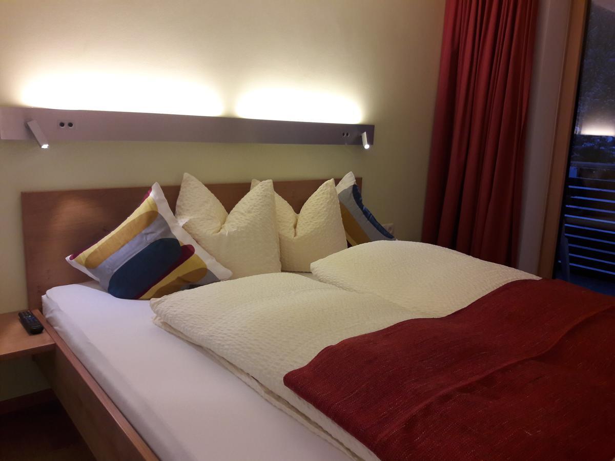 Valbella Bed & Breakfast Partenen Bagian luar foto