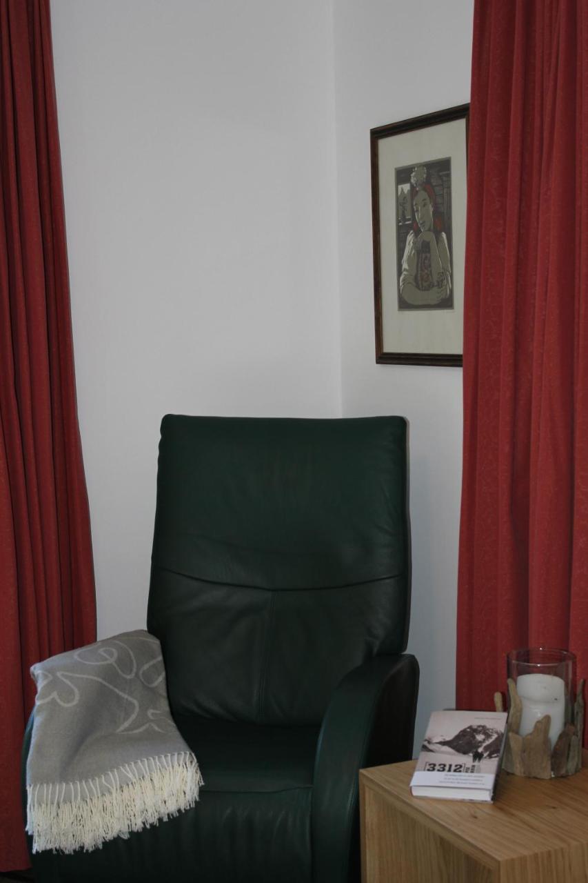 Valbella Bed & Breakfast Partenen Bagian luar foto
